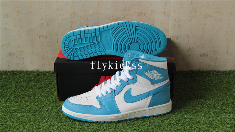 Authentic Air Jordan 1 Retro UNC